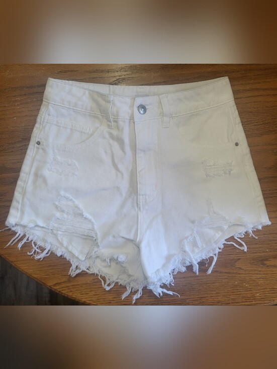 Princess Polly Pants - Princess Polly Distressed White Shorts Size 2